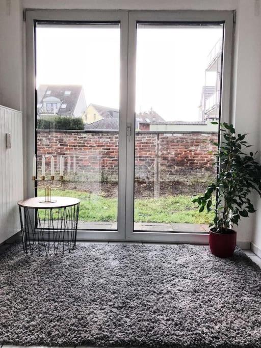 Apartamento Charmante Gartenwohnung Mit Privatem Grossen Garten *
