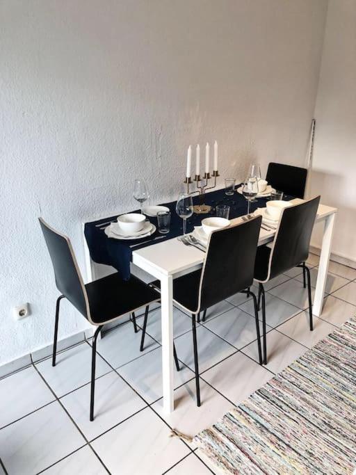 Charmante Gartenwohnung Mit Privatem Grossen Garten Appartement Cologne